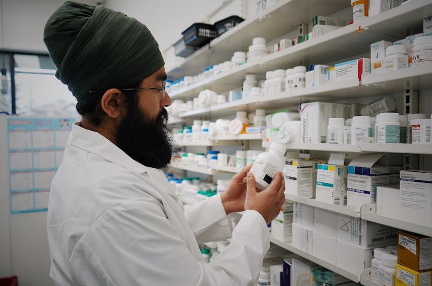 How to Register and Launch a Pharmacy Business in the UK 