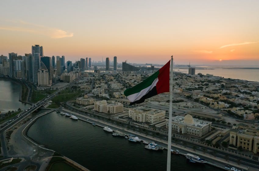 Free Zone vs Mainland in the UAE: What You  Actually Need to Know 