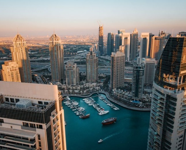 Is the UAE Worth It for Foreign Founders in 2026? Sectors, Demand, and What the Data Shows