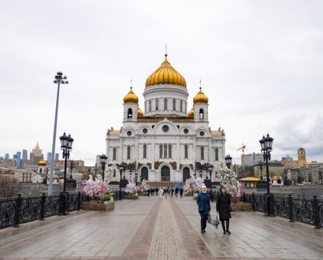 Russia's New Skilled Worker Visa: Fast-Track Residency for Foreign Professionals 