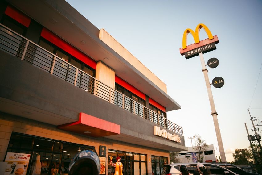 Franchising Into a New Country: What Foreign Founders Need to Know Before Signing