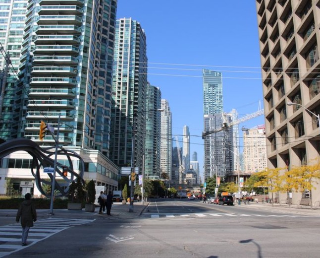 Is Canada Worth It for Foreign Founders in 2026: Sectors, Demand, and What the Data Shows